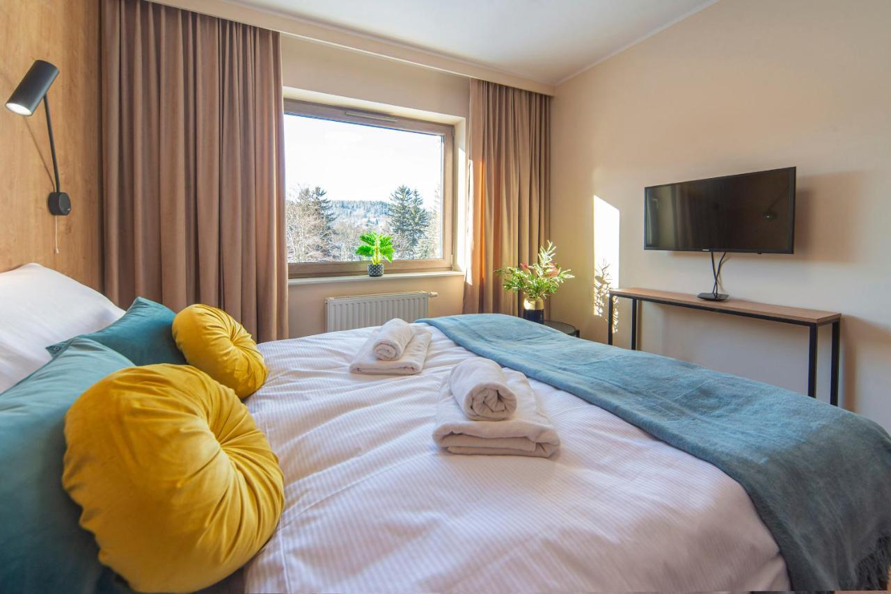 Trevilles Apartamenty - Stone Hill Z Basenem I Spa シクラルスカ・ポレンバ エクステリア 写真